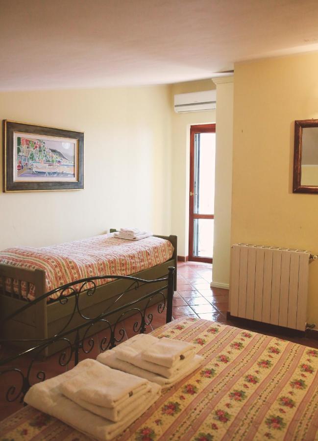 Bed & Breakfast Spigolatrice 萨普里 外观 照片